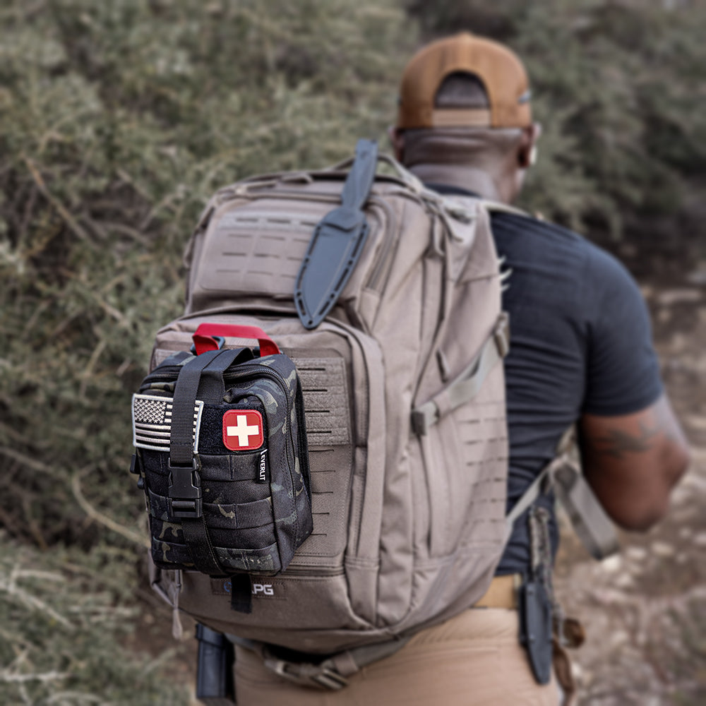 ESSENTIAL<br> SURVIVAL FIRST AID KIT