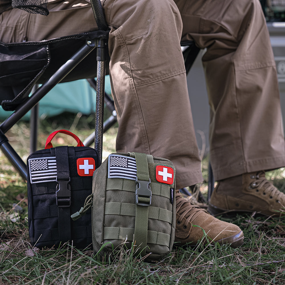 ESSENTIAL<br> SURVIVAL FIRST AID KIT